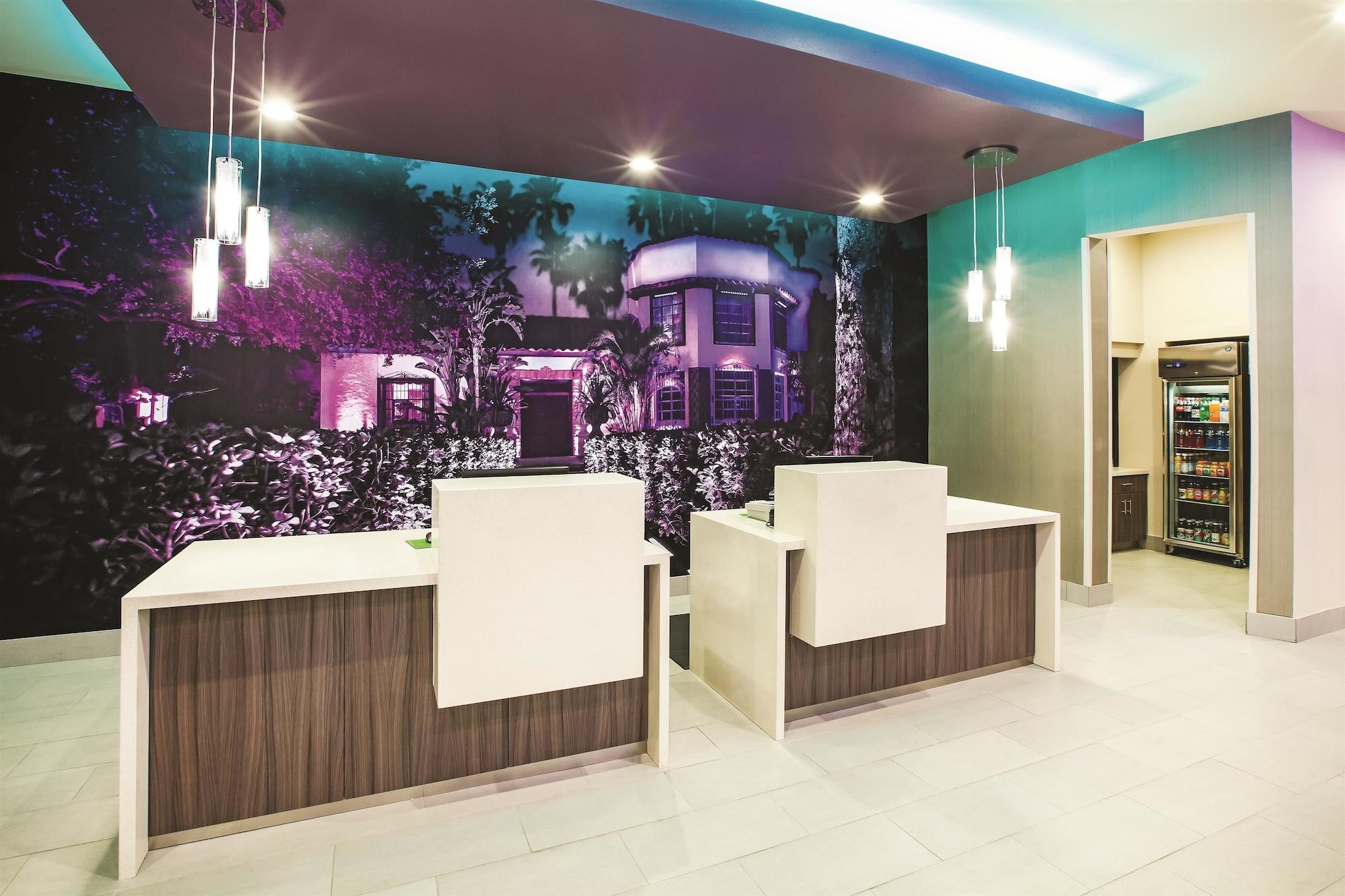 La Quinta By Wyndham Mcallen La Plaza Mall Extérieur photo