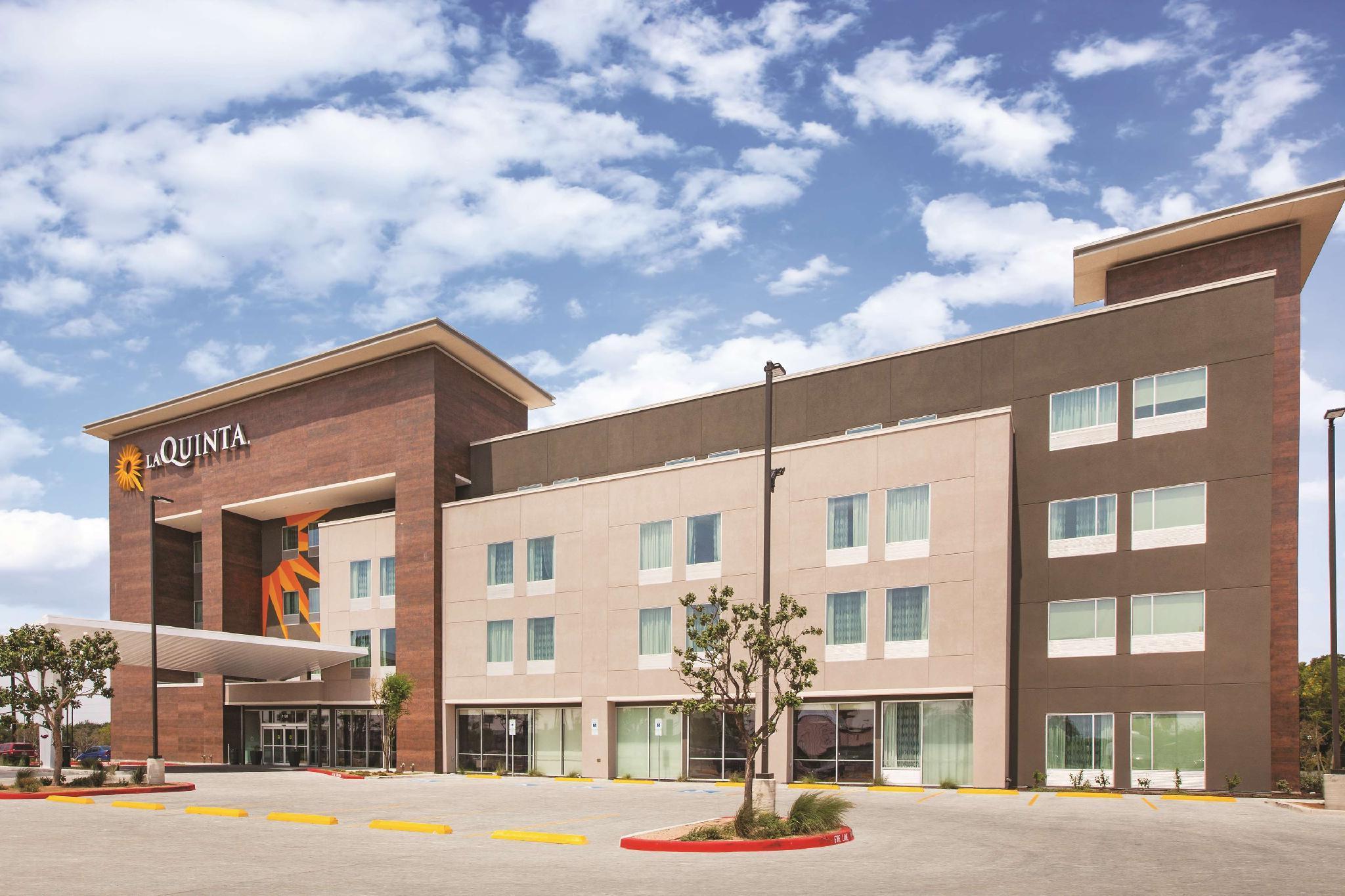 La Quinta By Wyndham Mcallen La Plaza Mall Extérieur photo