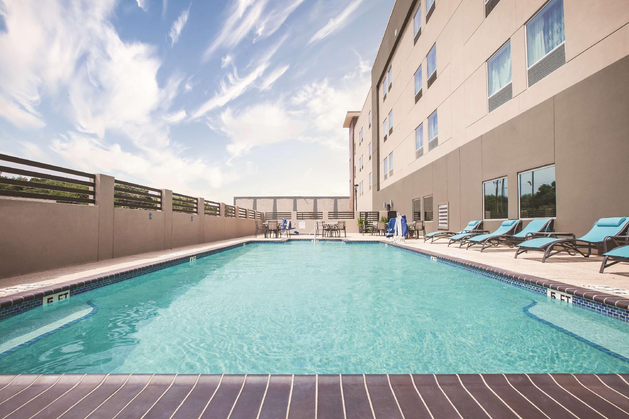 La Quinta By Wyndham Mcallen La Plaza Mall Extérieur photo