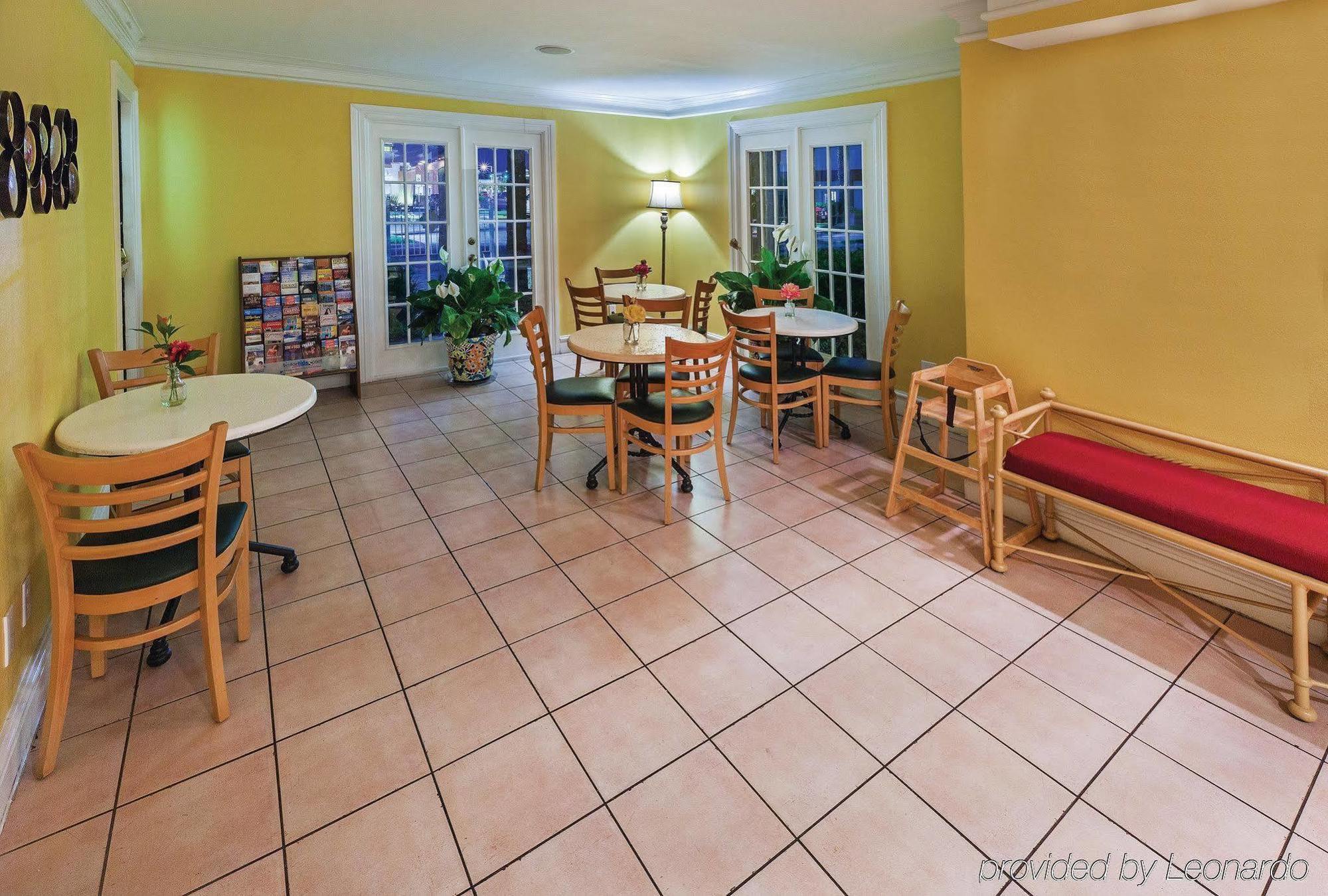 La Quinta By Wyndham Mcallen La Plaza Mall Extérieur photo
